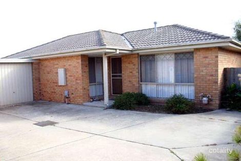 2/1 Navarre Dr, Cranbourne West, VIC 3977