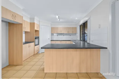 Property photo of 5 Hale Street Pacific Pines QLD 4211