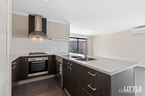 Property photo of 8 Susan Place Harkness VIC 3337