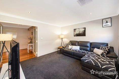 Property photo of 28 Saintly Turn Byford WA 6122