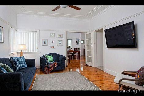 Property photo of 586 Waterworks Road Ashgrove QLD 4060