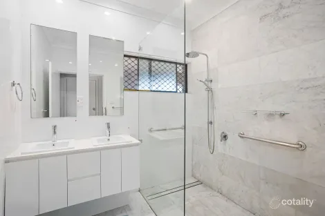 Property photo of 31 Cliff Avenue Barrack Point NSW 2528