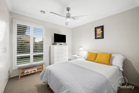 Property photo of 6 Shoal Circuit Doreen VIC 3754