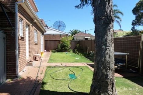 Property photo of 3/3 Lascelles Avenue Greenacre NSW 2190