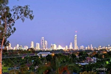 Property photo of 28 Tambourah Drive Benowa QLD 4217