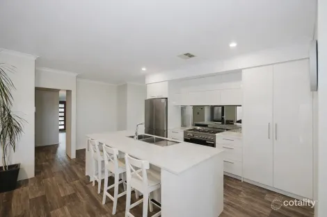 8 Bewick Ave, Yanchep, WA 6035