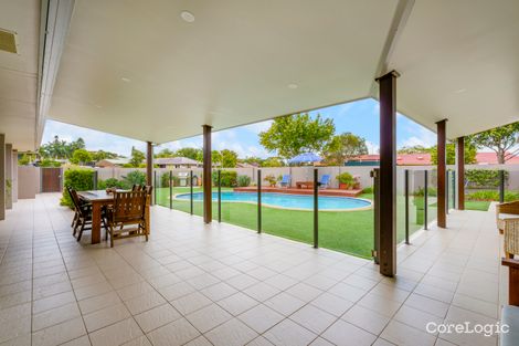 Property photo of 28 Collins Crescent Benowa QLD 4217