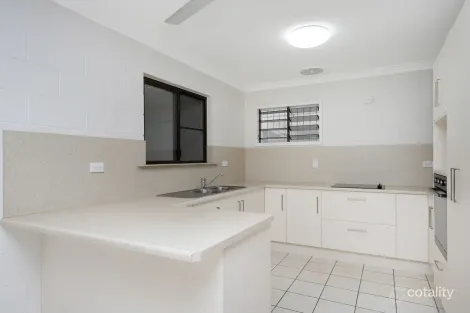 Property photo of 5 Lloret Court Cranbrook QLD 4814