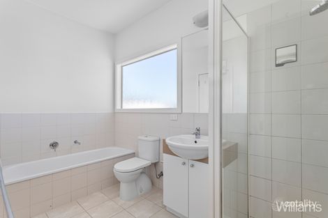 Property photo of 2 Myrtle Street Williamstown North VIC 3016