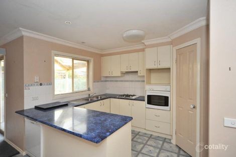 Property photo of 8 James Court Kangaroo Flat VIC 3555