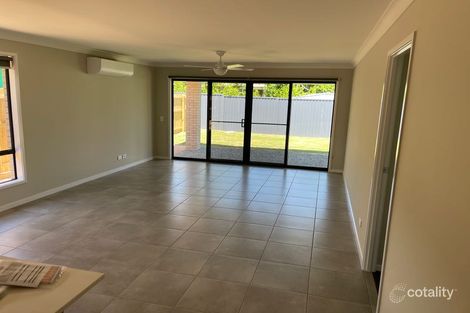 Property photo of 38 Spruce Circuit Hillcrest QLD 4118