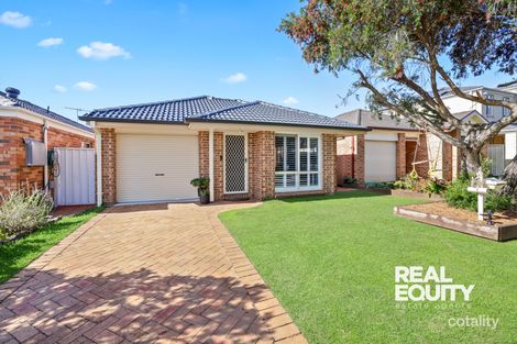17 Tusculum Ct, Wattle Grove, NSW 2173