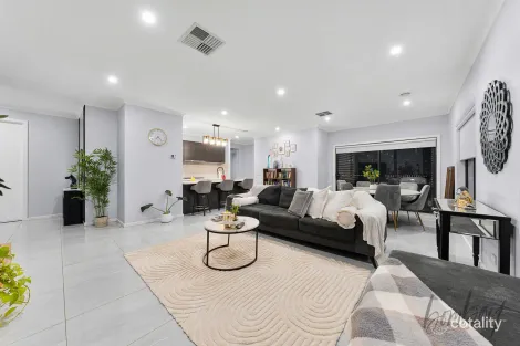 Property photo of 14 Folklore Drive Wollert VIC 3750