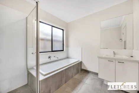 Property photo of 29 Orchid Avenue Harkness VIC 3337