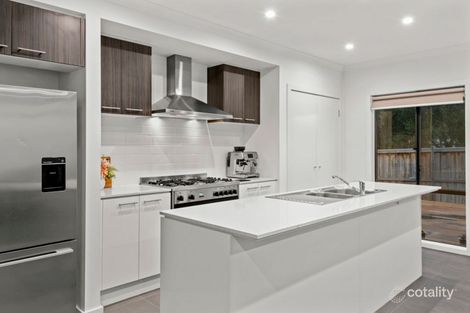 Property photo of 9 Element Circuit Armstrong Creek VIC 3217