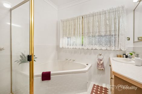Property photo of 142 Glen Park Road Eltham North VIC 3095