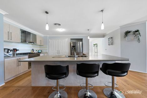 Property photo of 1 Lairds Rise Garfield VIC 3814