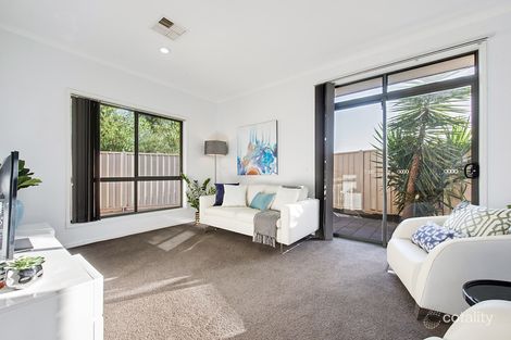 9b Lindsay Ave, Valley View, SA 5093