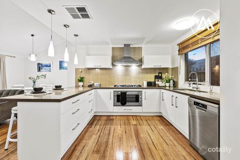 Property photo of 10 Bevnol Road Langwarrin VIC 3910
