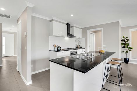 Property photo of 16 Montague Street Mickleham VIC 3064