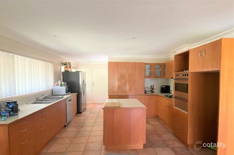 Property photo of 2 Noorebar Avenue Griffith NSW 2680