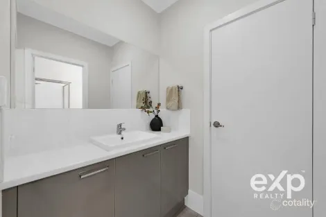 Property photo of 5 Willson Road Gilles Plains SA 5086