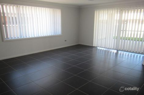 Property photo of 5 Darien Avenue Hillvue NSW 2340