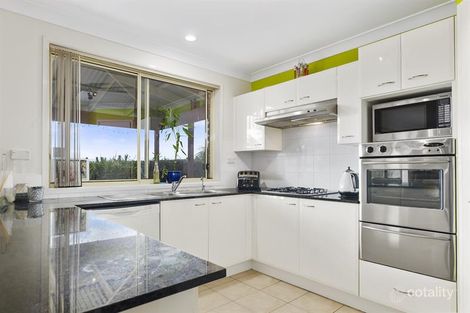 Property photo of 8 Ashburton Drive Albion Park NSW 2527