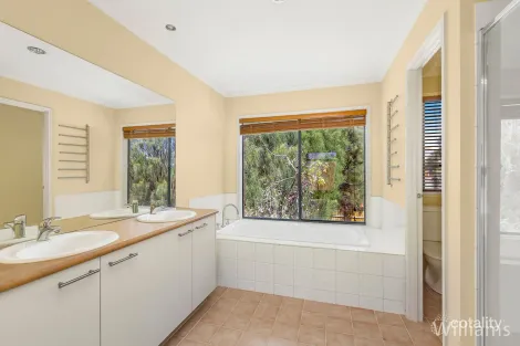 Property photo of 62 Merrett Drive Williamstown VIC 3016