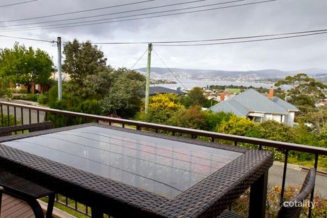 Property photo of 15 Malunna Road Lindisfarne TAS 7015