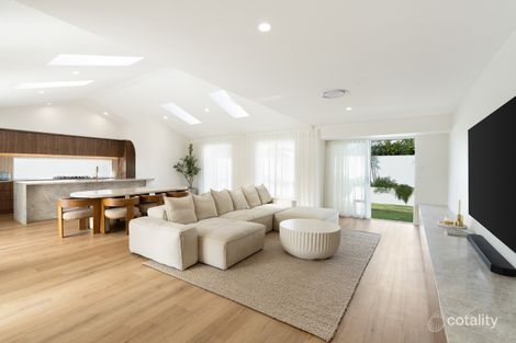 Property photo of 20 Arcadia Drive Mermaid Waters QLD 4218