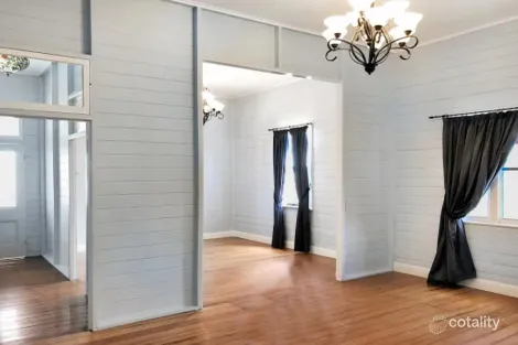 44 Derby St, Rockhampton City, QLD 4700