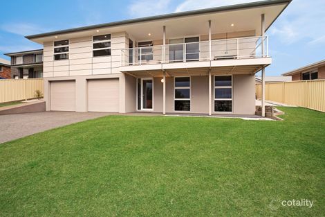 Property photo of 40 April Circuit Bolwarra Heights NSW 2320