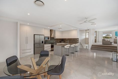 Property photo of 40 April Circuit Bolwarra Heights NSW 2320