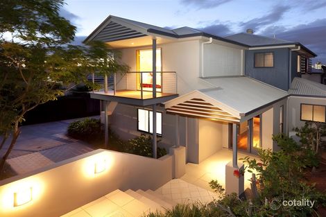 32 Eighth Ave, Coorparoo, QLD 4151