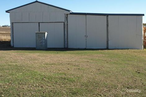 Property photo of 32 Falknau Road East Greenmount QLD 4359