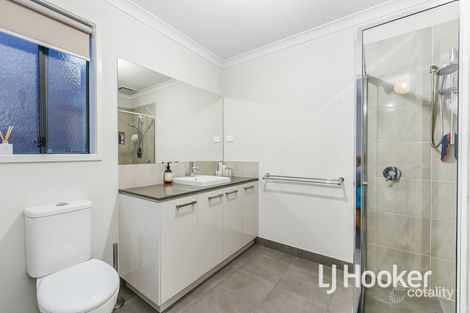 Property photo of 57 Castillo Avenue Clyde North VIC 3978