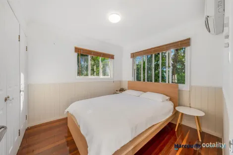 Property photo of 9 Alexandra Street Balmoral QLD 4171