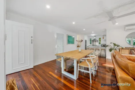 Property photo of 9 Alexandra Street Balmoral QLD 4171