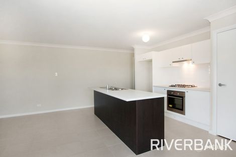 Property photo of 19 Young Circuit Elderslie NSW 2570