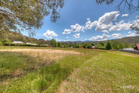 Property photo of 6 Colonial Court Bright VIC 3741