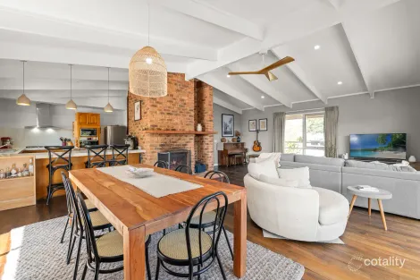 Property photo of 11 Samantha Court Frankston VIC 3199