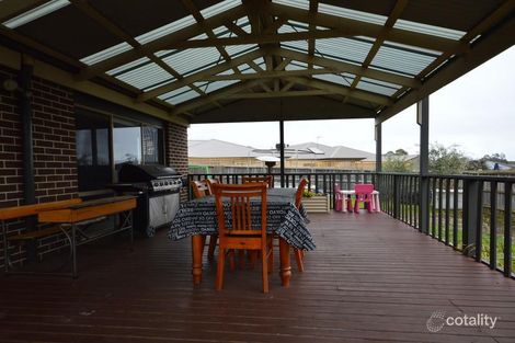 Property photo of 70 Parkedge Circuit Rosebud VIC 3939