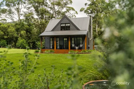 152 Green Valley Rd, Beaumont, NSW 2577