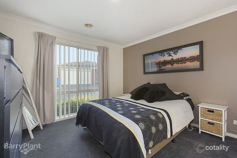 Property photo of 11/133 Bemersyde Drive Berwick VIC 3806
