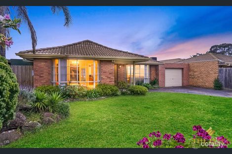 28 Westcott Pde, Rockbank, VIC 3335