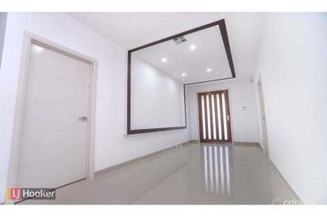 Property photo of 31 Quarter Street Roxburgh Park VIC 3064