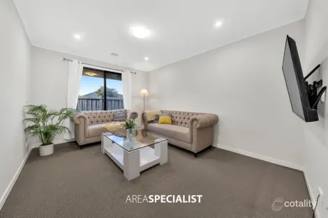 Property photo of 40 Sandymount Drive Clyde North VIC 3978