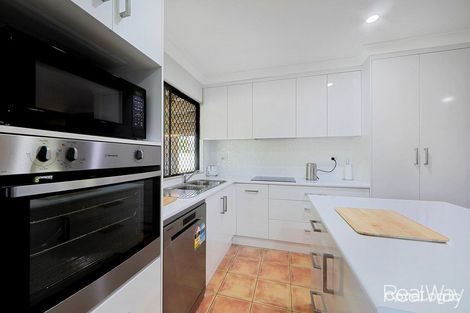 Property photo of 17 Slocomb Street Avenell Heights QLD 4670