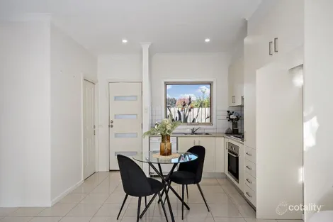 Property photo of 2/6 Dickens Street Lalor VIC 3075